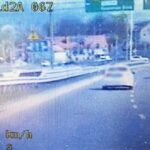 21-latek poruszał się samochodem osobowym z prędkością 91 km/h
