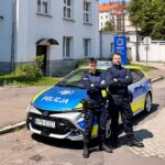 Było blisko pożaru. Policjanci prewencji z drugiego komisariatu zareagowali natychmiast i wyprowadzili mężczyznę z zadymionego mieszkania